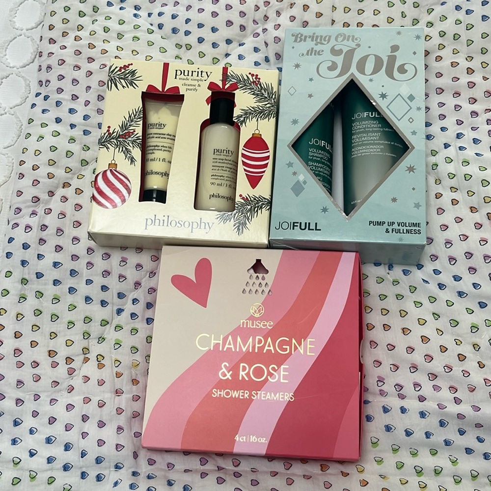 huge spa day, bath, skincare pack with philosophy, joiful, and musee